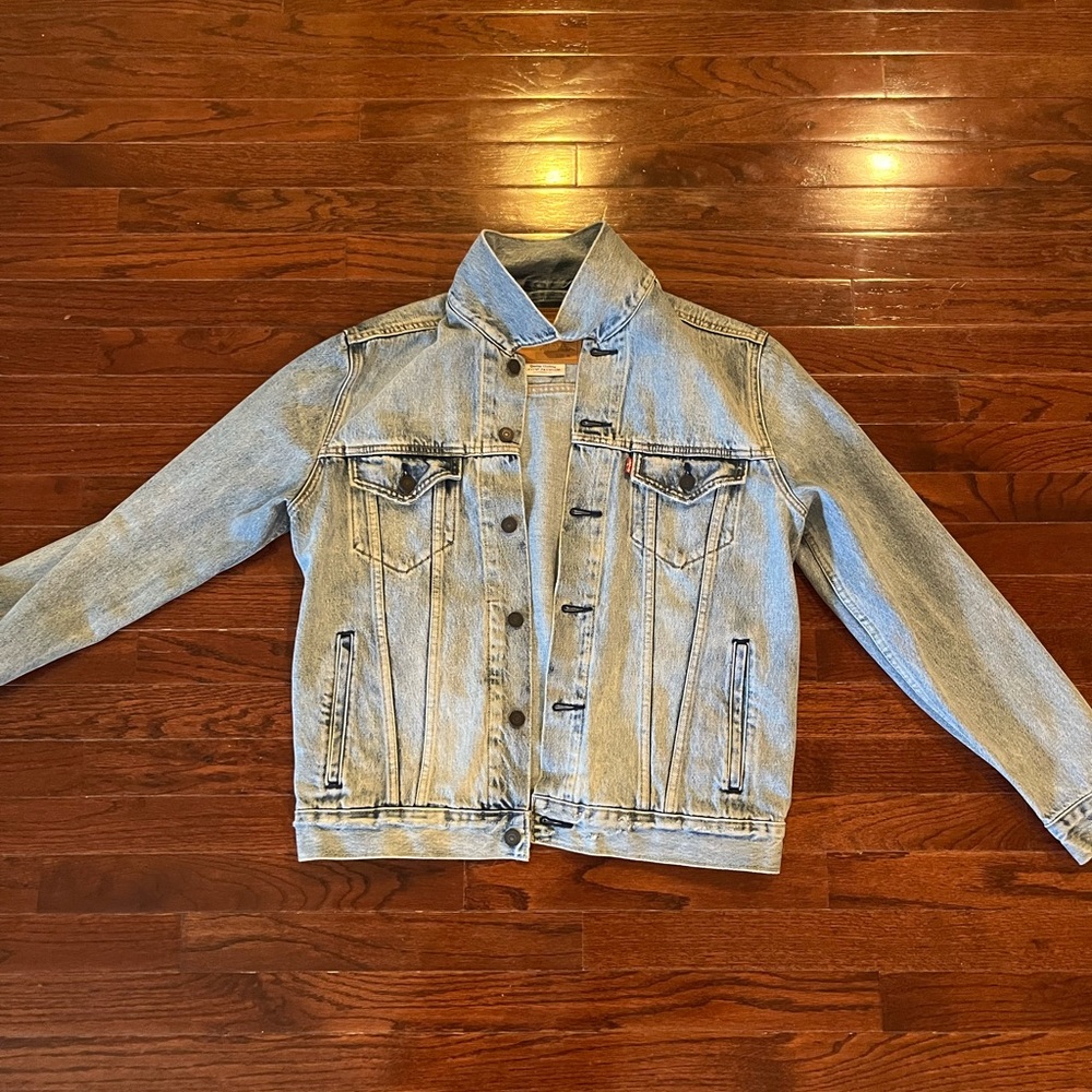 Levi’s Light Blue Denim Jacket